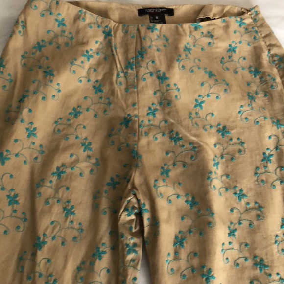 Women’s Karen Kane instyle size 8 capris - Picture 2 of 10
